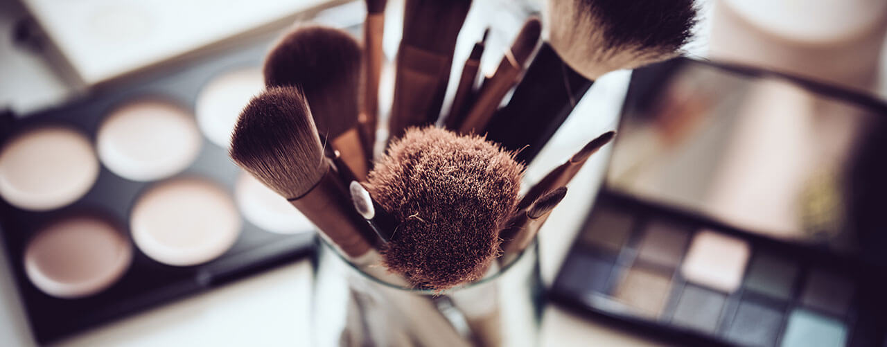 Accessoires de maquillage pour travestissement